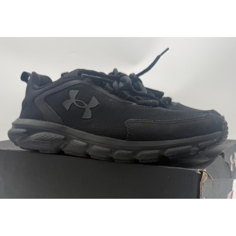 Size 8.5 - Under Armour Charged Assert 9 Wide Black W